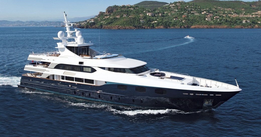 motor yacht ELENI cruises on a luxury yacht charter in Croatia