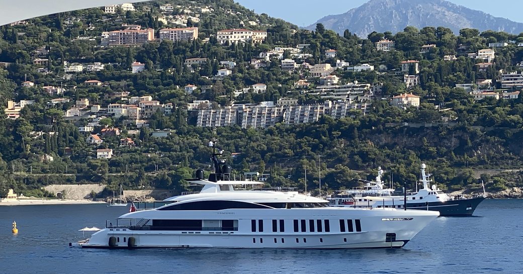 Yachts at anchor at the MYS 2021