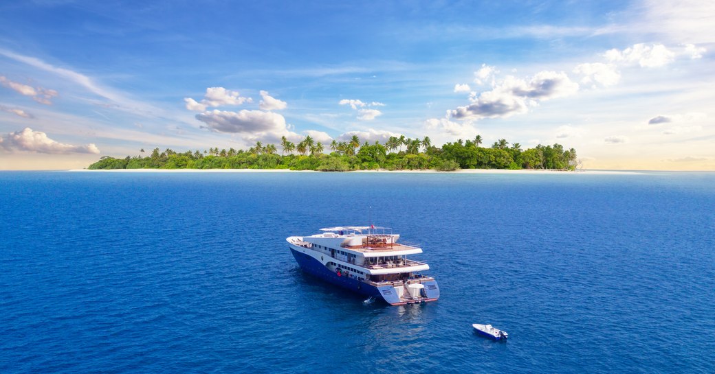 yacht cruising around the maldives