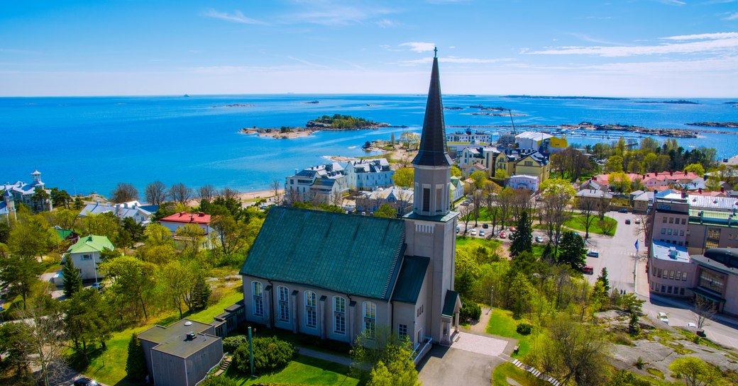 Hanko pensinsula on Finland's southwestern coast