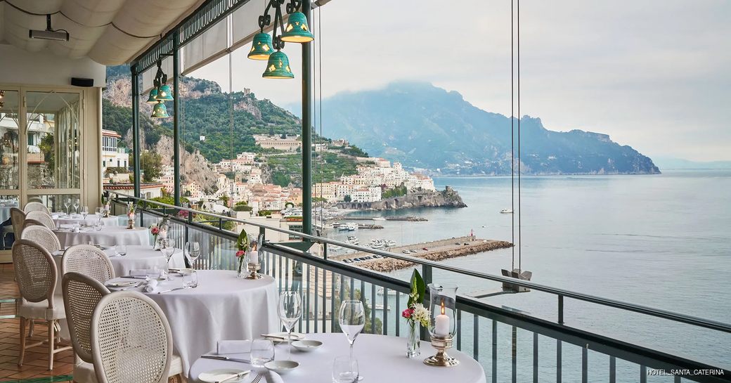 luxurious michelin starred restaurant Glicine in hotel santa Caterina, Amalfi coast 