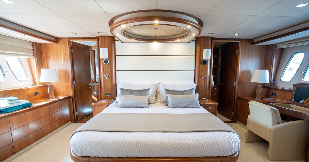 Master cabin onboard charter yacht CHESS
