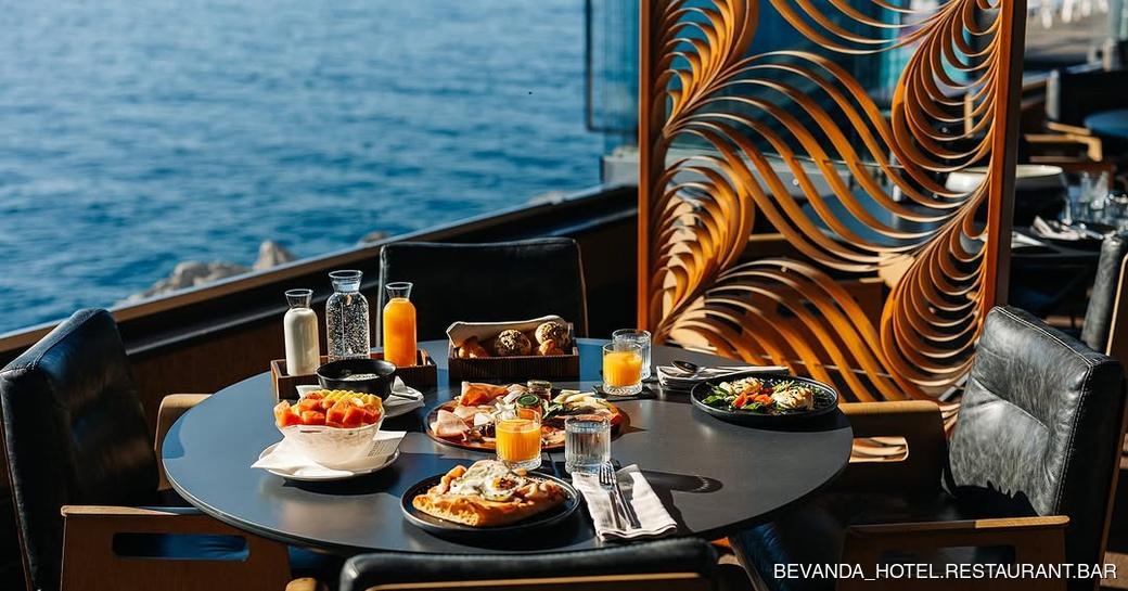 Bevanda Croatia dining table