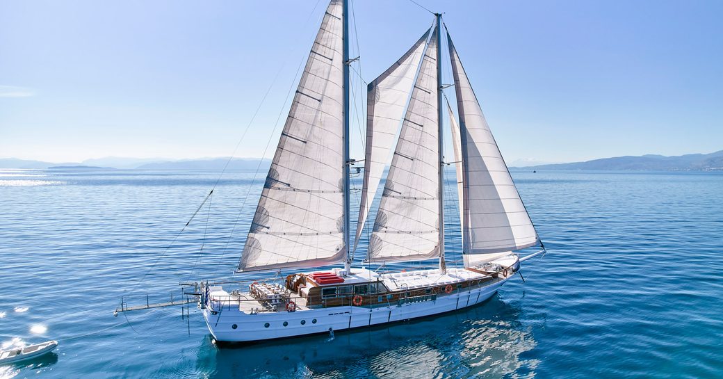 Charter yacht WHITE PEARL at sea