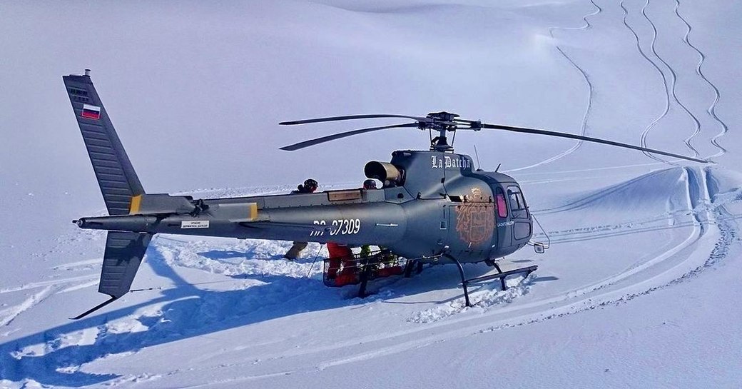 La Datcha helicopter in Kamchatka