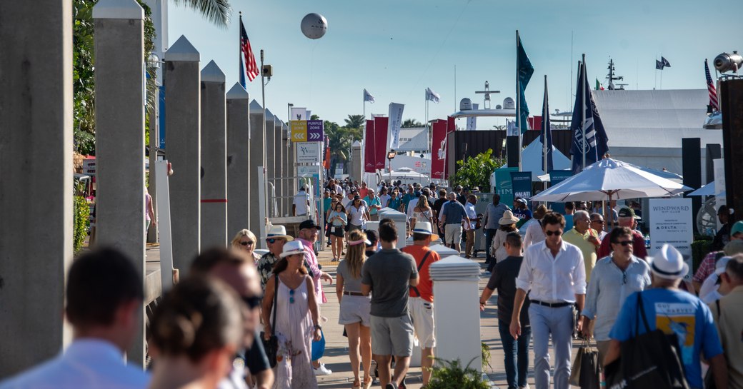 Attendees at FLIBS