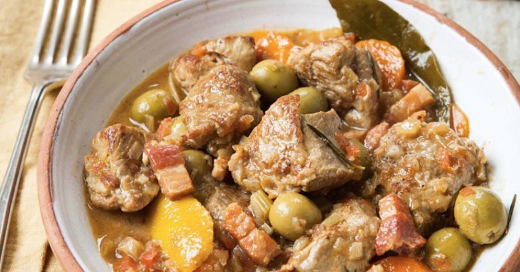 Veau aux olives, a traditional dish from Corsica