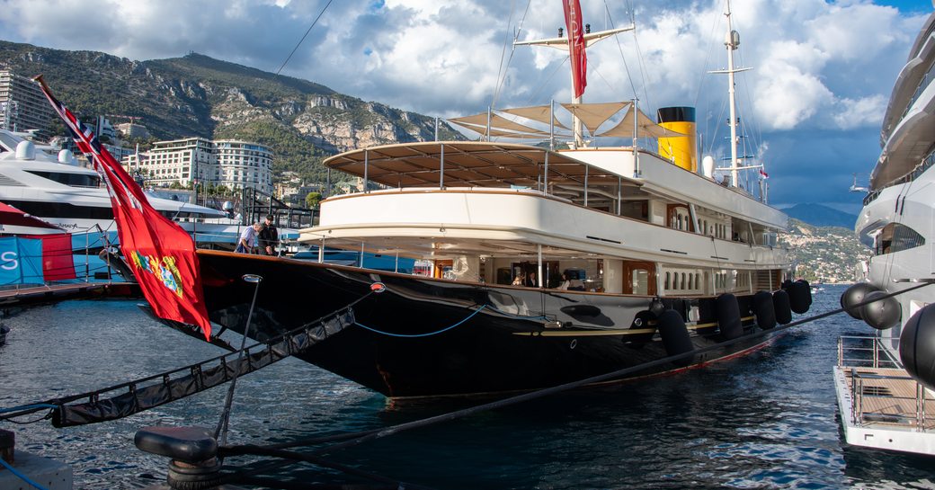 Charter yacht NERO berthed in Port Hercule