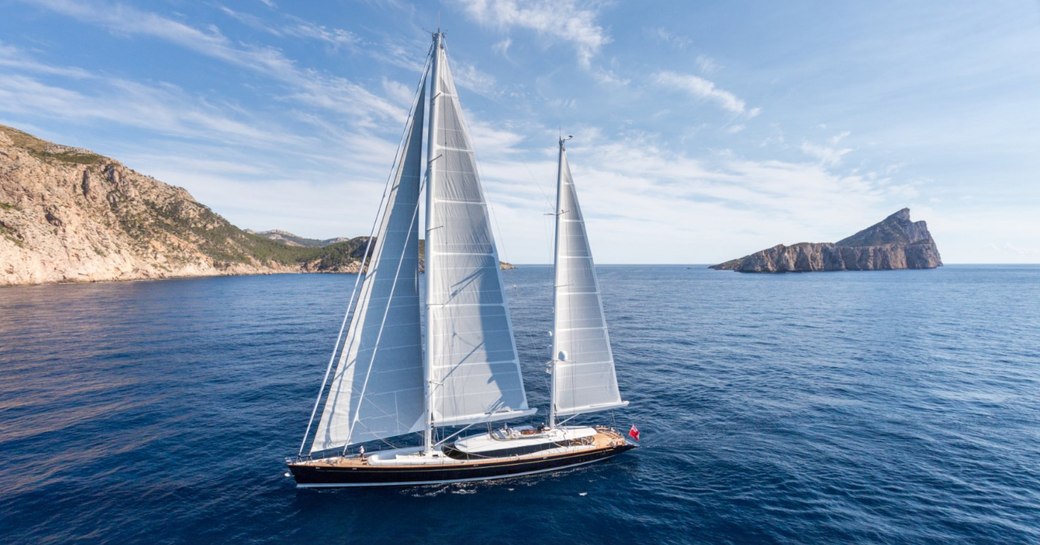 sailing yacht Q underway on a Caribbean charter vacation