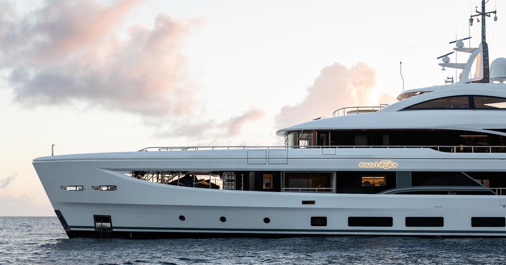 luxury charter yacht FANTASEA