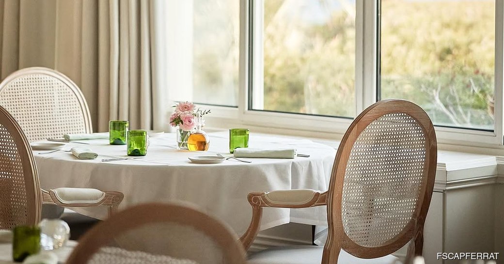 La Veranda St Jean Cap Ferrat dining area and window