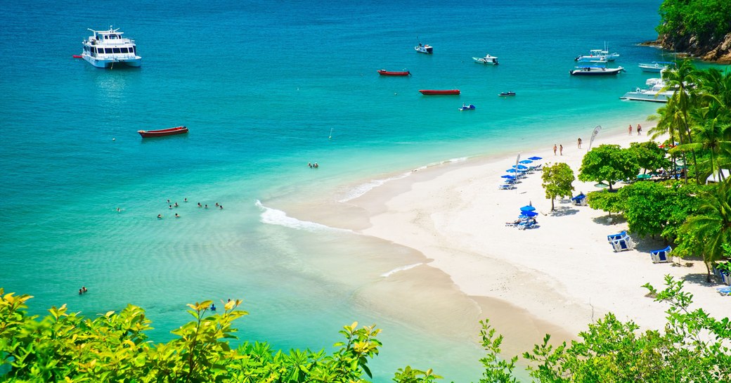 tranquil beach in Tortuga Costa Rica