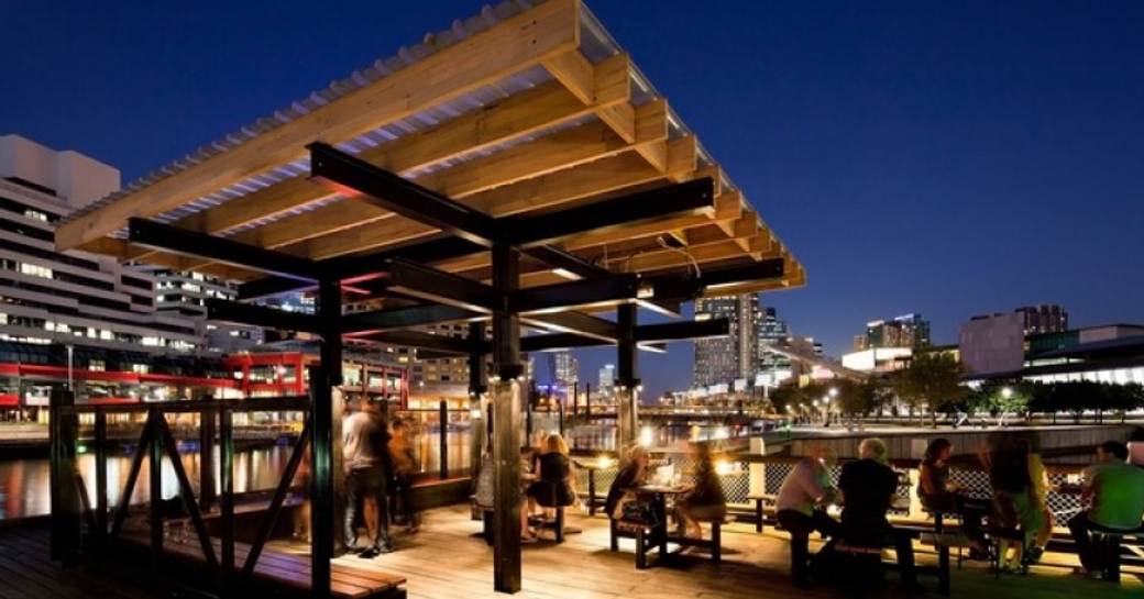 nightime bars melbourne yacht charter
