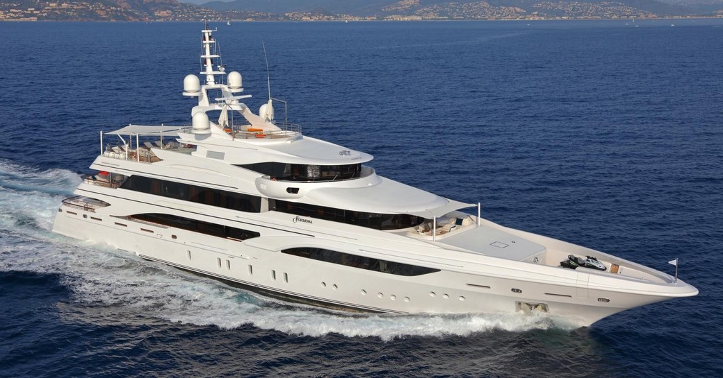 motor yacht FORMOSA cruising on a luxury yacht charter to the Maldives