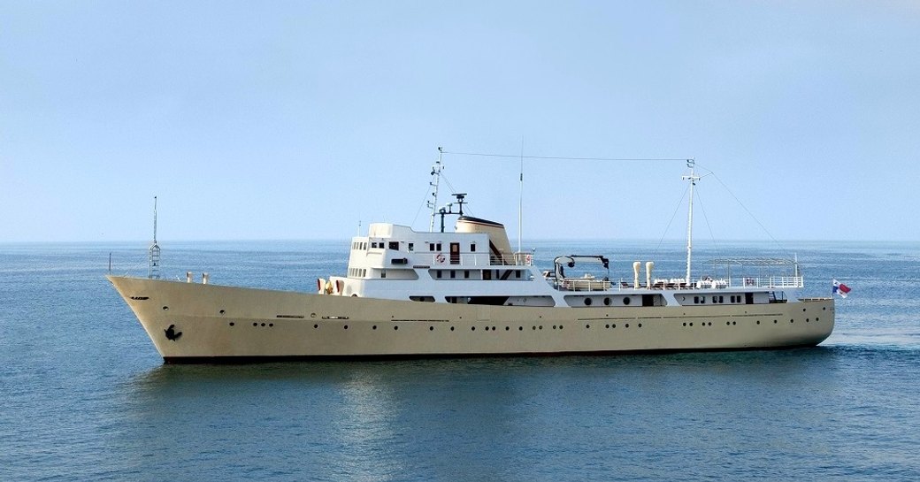 conversion yacht ‘La Sultana’ available for luxury charter