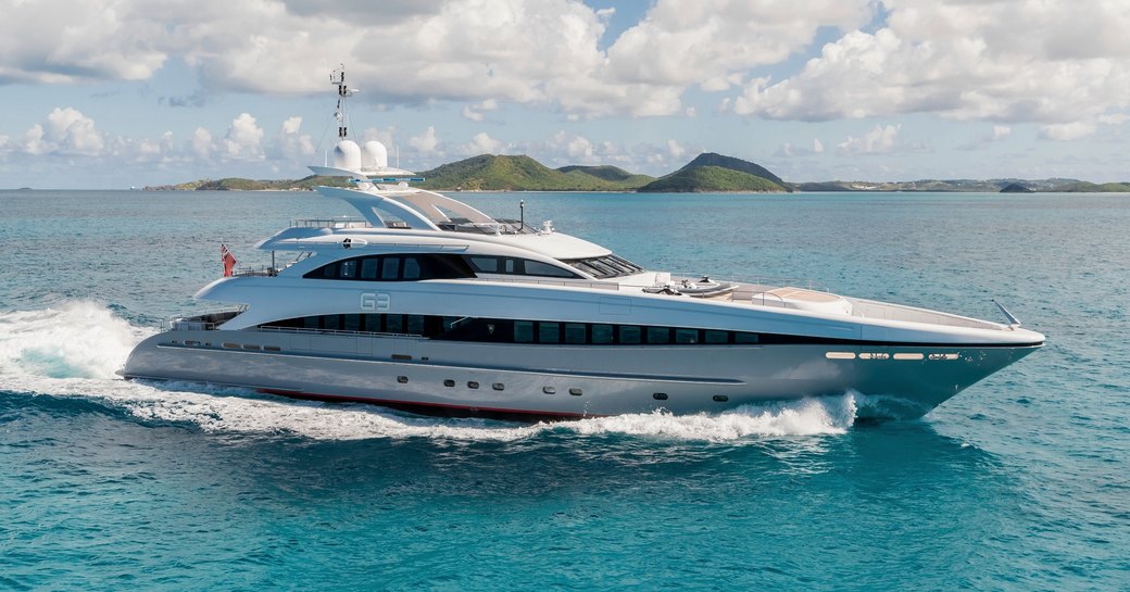 motor yacht G3 cruise on a private charter vacation in the Mediterranean
