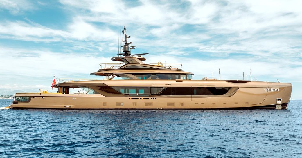 Charter yacht RAJA² at sea