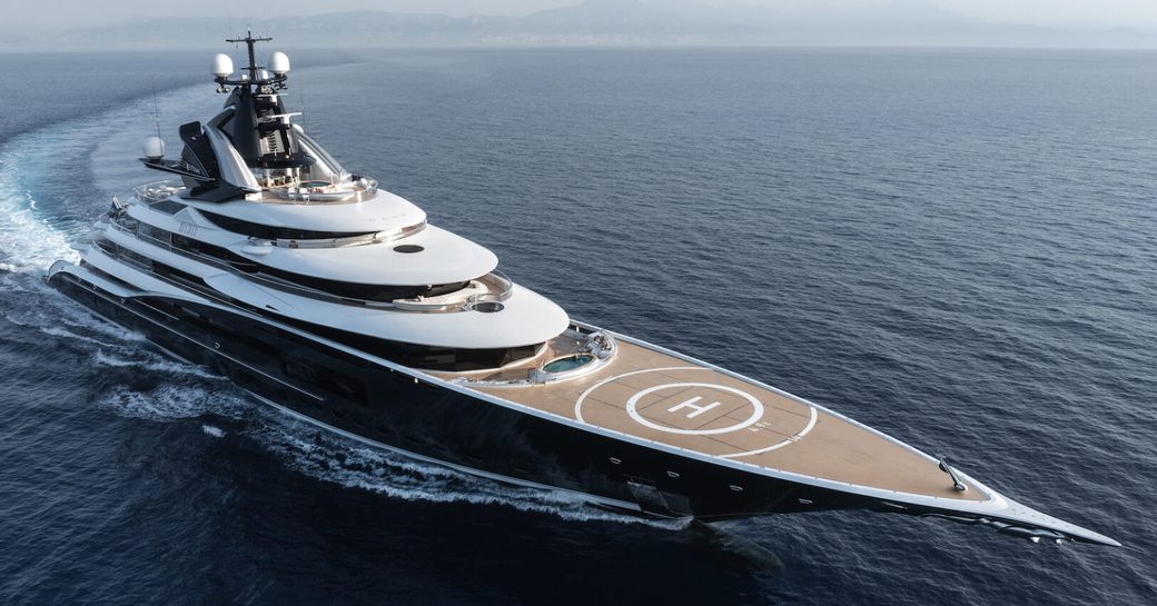 Charter yacht KISMET at sea