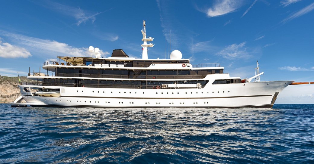 Superyacht CHAKRA sat at-anchor