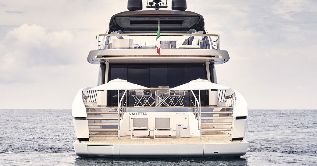 rear view of motor yacht ESTIA 