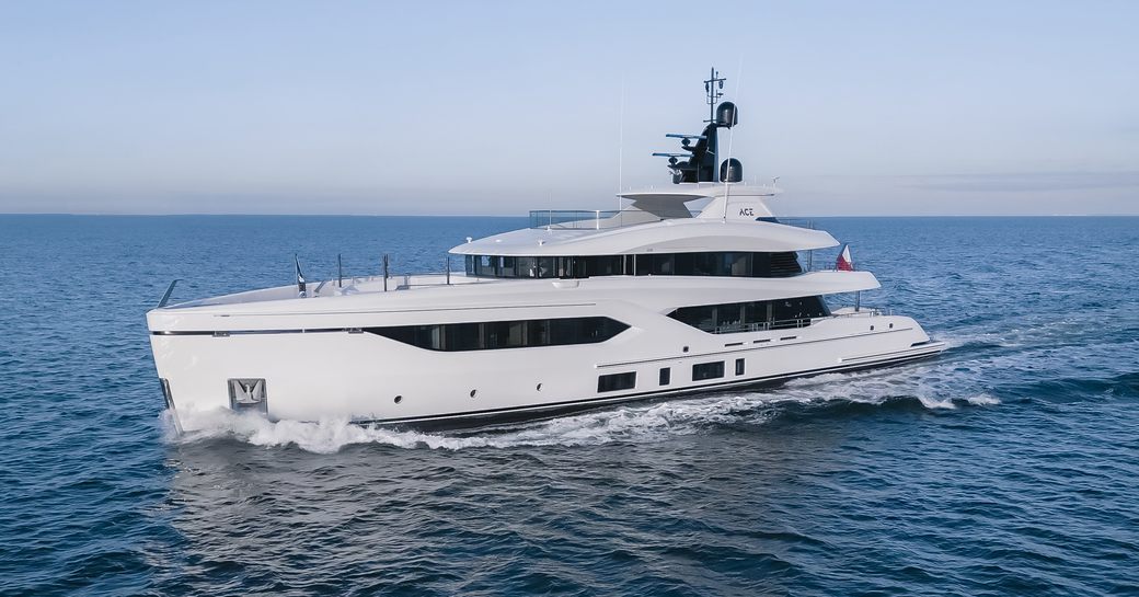 Charter yacht ACE