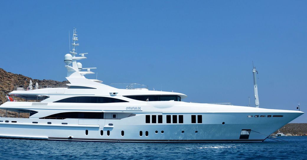 superyacht O’Mathilde anchors on a luxury yacht charter in Greece