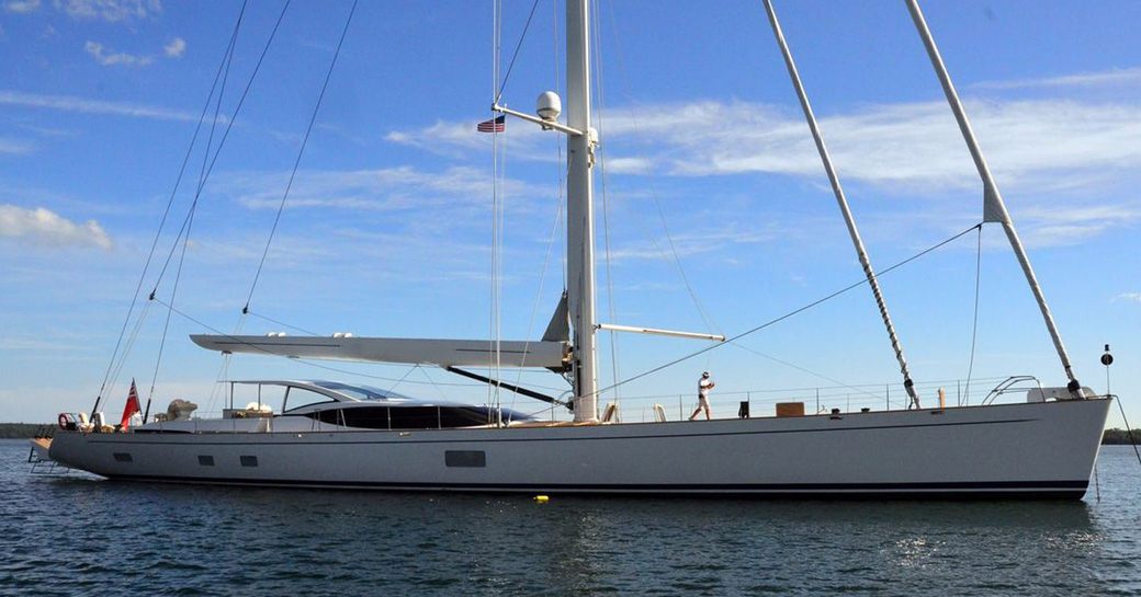 Sailing yacht charter MES AMIS at sea