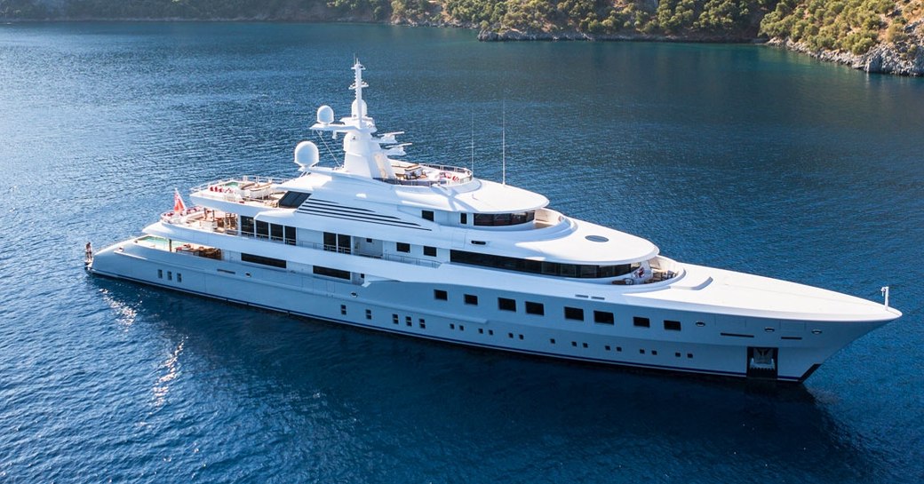 A running shot of superyacht AXIOMA