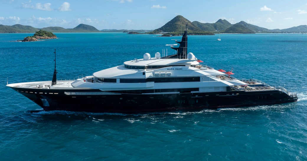 Charter yacht ALFA NERO underway at sea