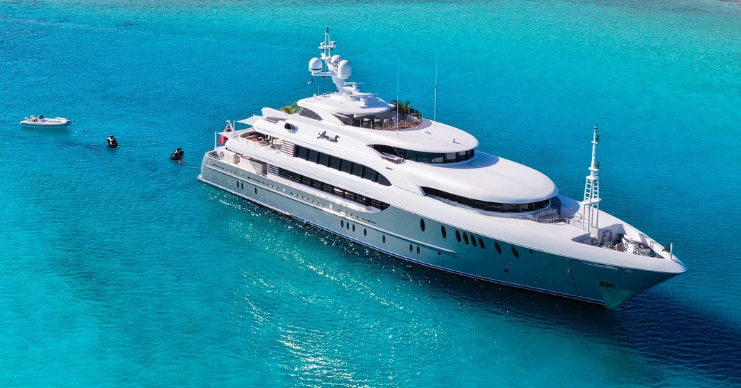 charter yacht loon in the bahamas