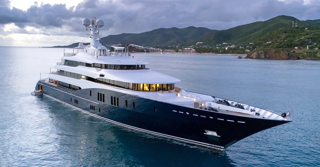 Charter yacht HBC at sea