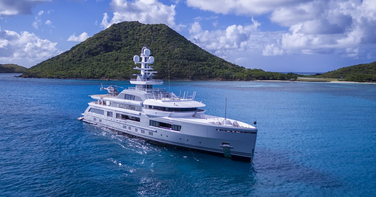 Superyacht CLOUDBREAK offers once in a lifetime experience in ...