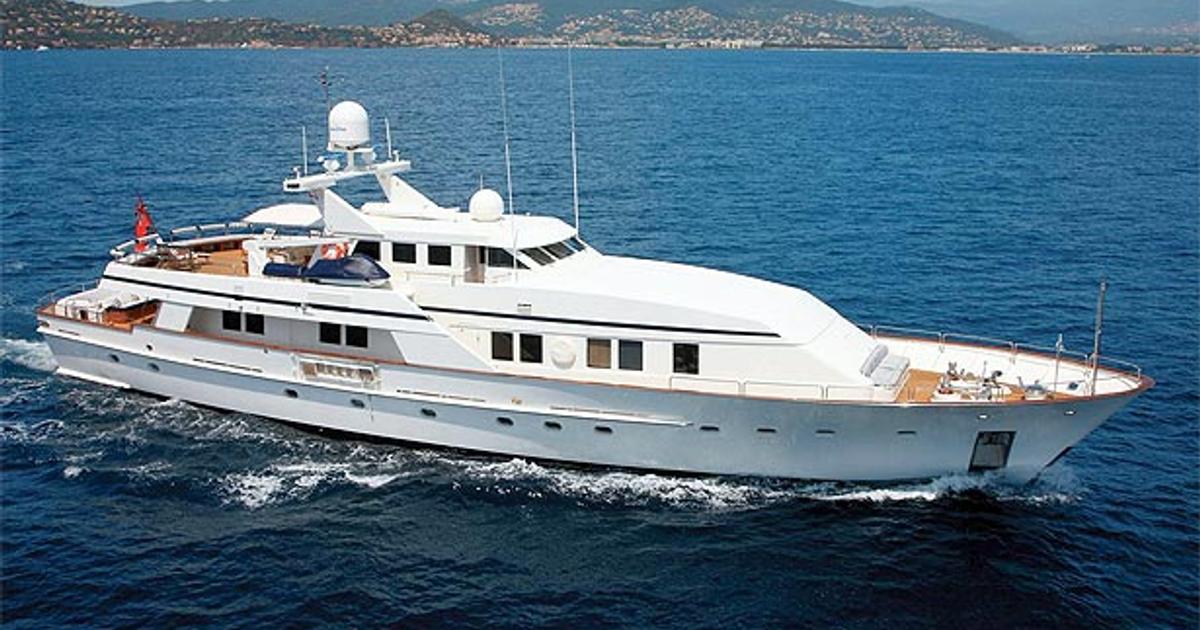 37 meter yacht