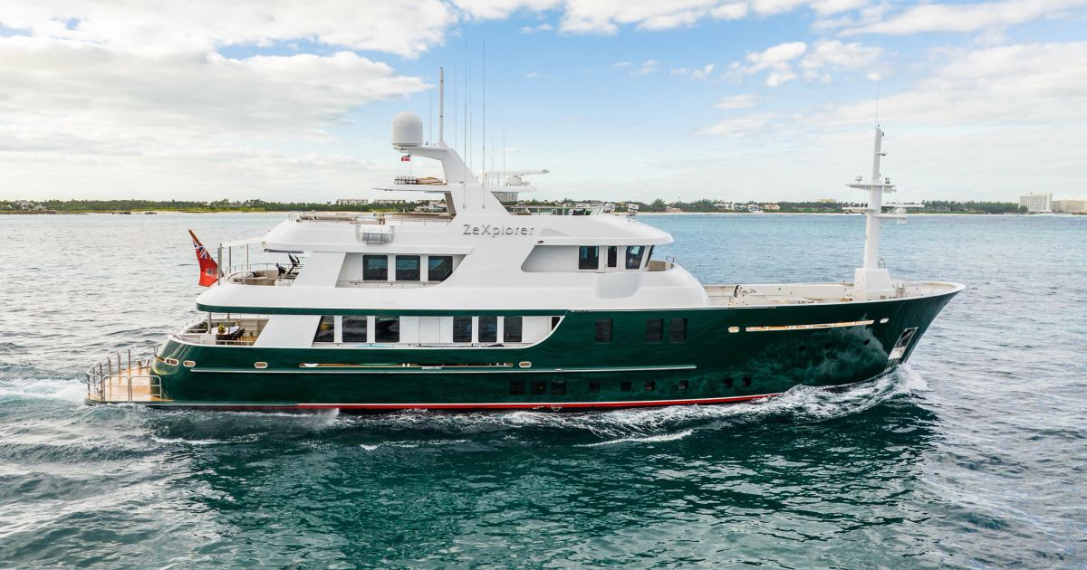 charter-yacht-zexplorer.jpg
