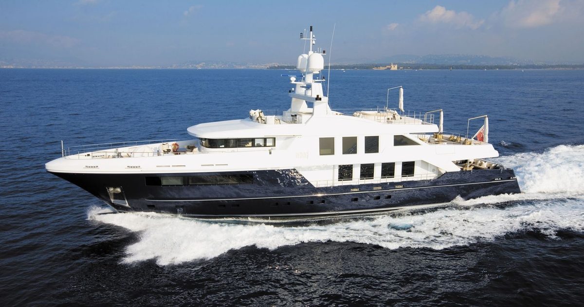 Summer Charters in Ibiza on Motor Yacht NATORI | YachtCharterFleet