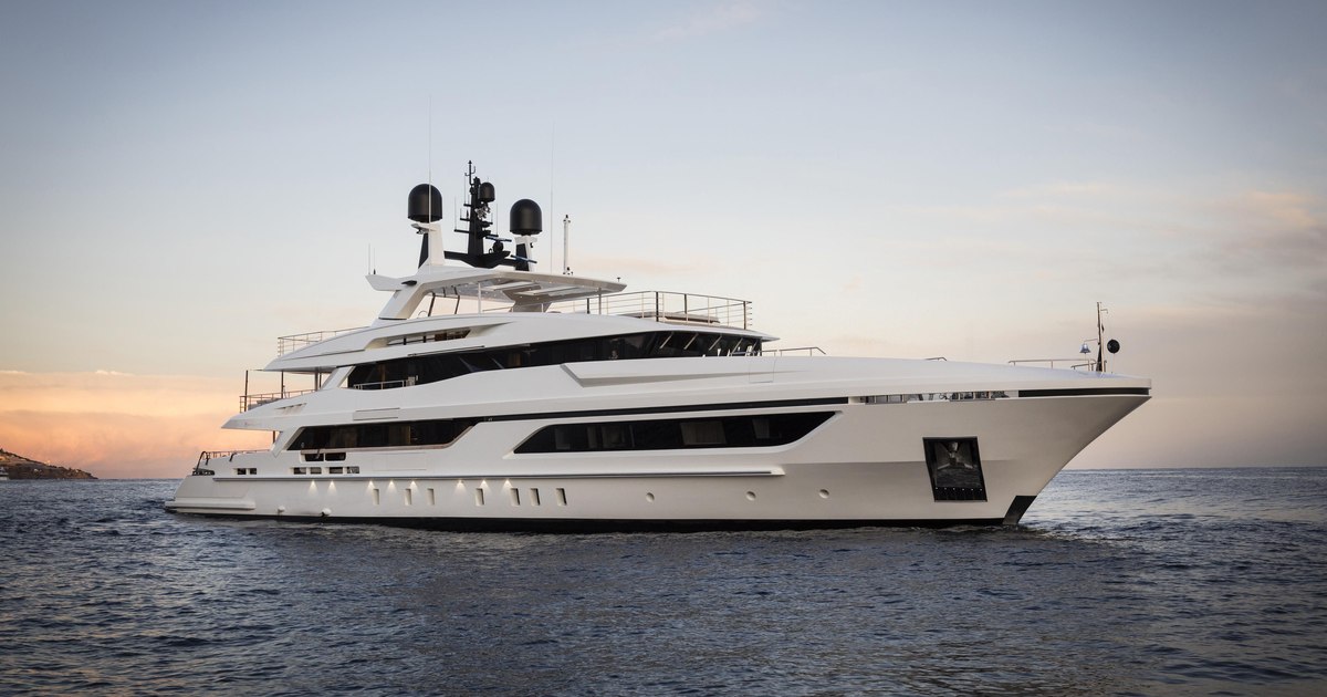 Charter yacht ANDIAMO announces availability for South of France yacht charters