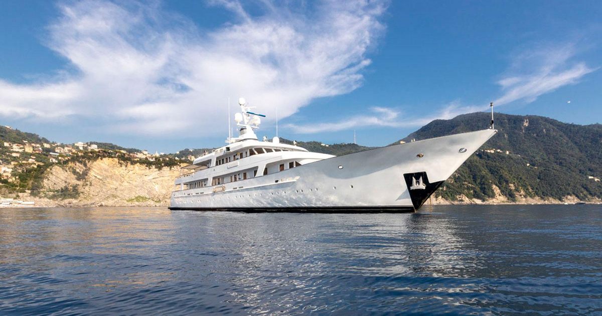 yacht charters in greece