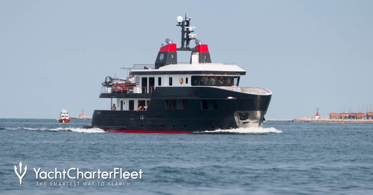 Albert Marquet、YACHTS、海外版超希少レゾネ、新品額付 36m Ocean Alexander 35 Revolution motor yacht sold