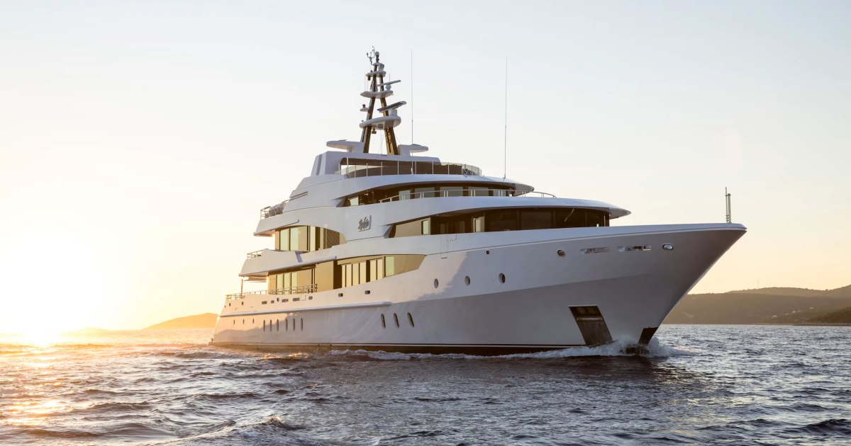 First Look: Superyacht Charter LUDZIE Unveils Latest Refit
