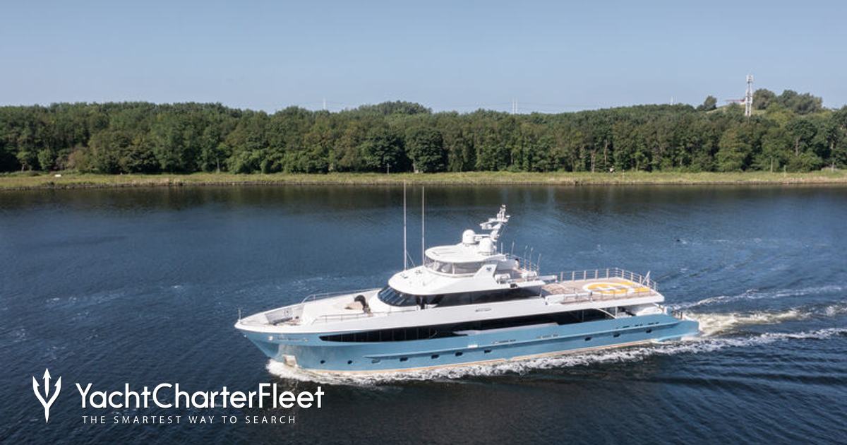 FLYING MANTA Yacht Photos NQEA Yachts