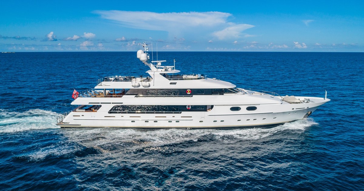 70ft yacht amore