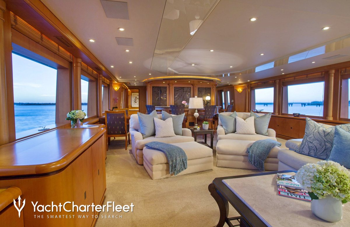 savannah-yacht-charter-price-intermarine-luxury-yacht-charter