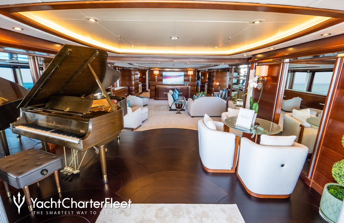 LADY B Yacht Charter Price - Benetti Yachts Luxury Yacht Charter