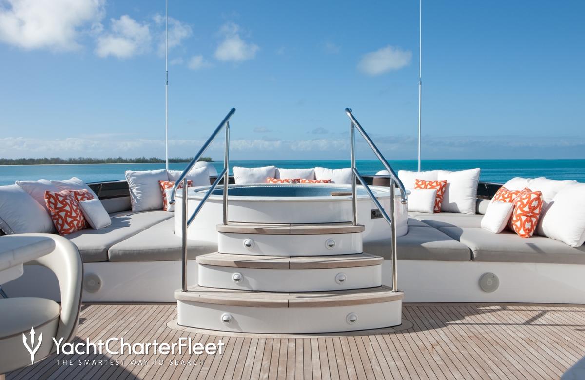 BOUCHON Yacht Trinity Yachts