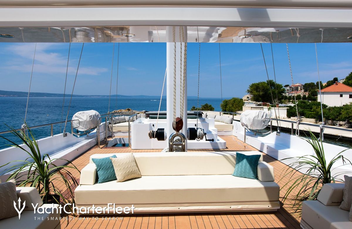 OMNIA Yacht Charter Price - Brodosplit Luxury Yacht Charter