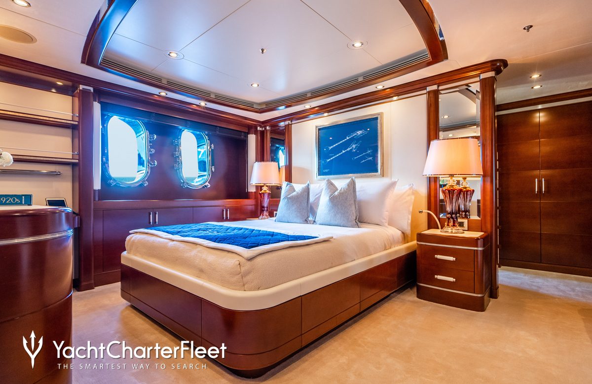 LADY B Yacht Charter Price - Benetti Yachts Luxury Yacht Charter