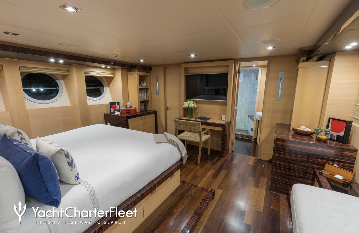 VANTAGE Yacht Photos - Palmer Johnson Yachts