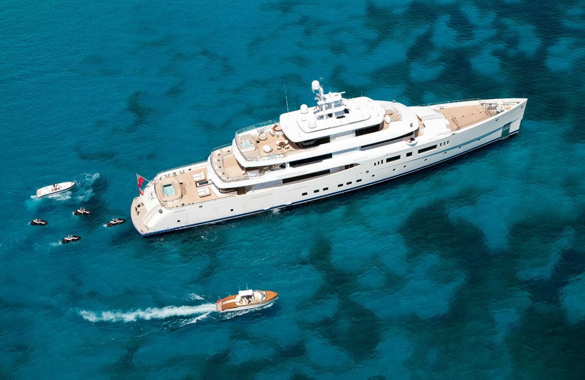 nautilus yacht charter
