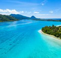 Explore Tahiti onboard luxury charter yacht MISCHIEF