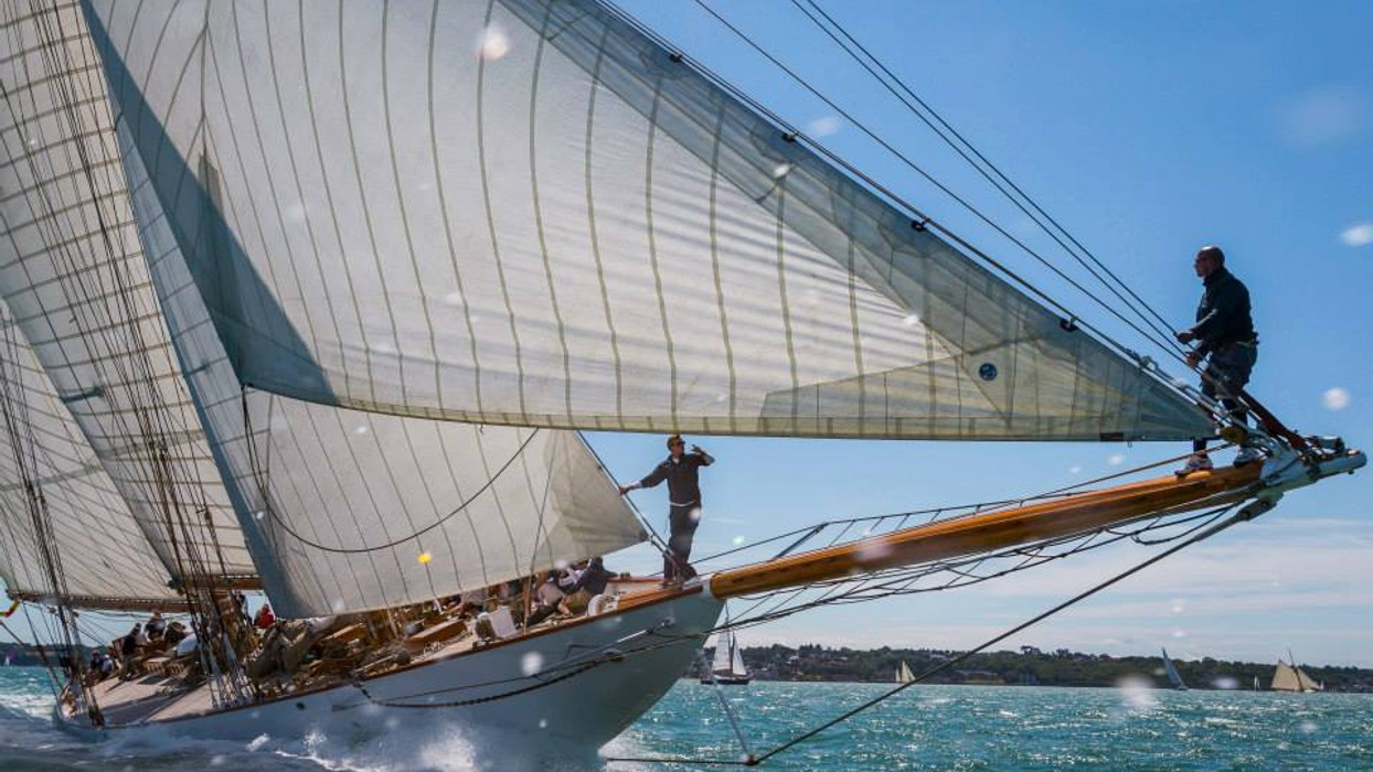 Sailing Yacht ELEONORA Shines at Panerai British Classic Week